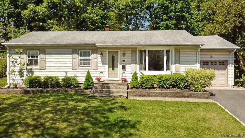 Property Photo:  169 N Magnolia Street  NY 10965 