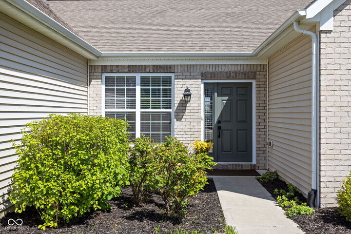 Property Photo:  8850 Wicklow Way  IN 46112 