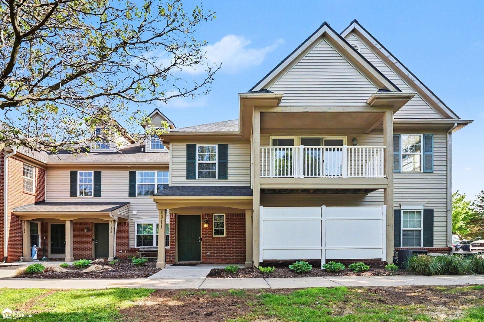 Property Photo:  4011 Hampton Ridge Boulevard  MI 48843-5502 