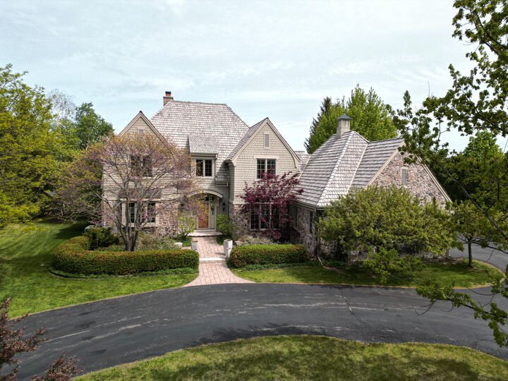 Property Photo:  11560 N Canterbury Dr  WI 53092 