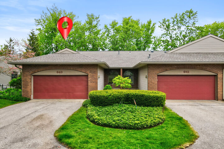 Property Photo: 643 Crestview Street MI 49423