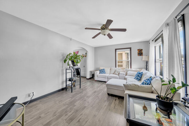 Property Photo: 5123 S Avers Avenue IL 60632