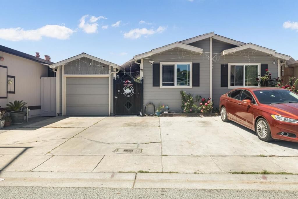 Property Photo:  704 Garner Avenue 46  CA 93905 