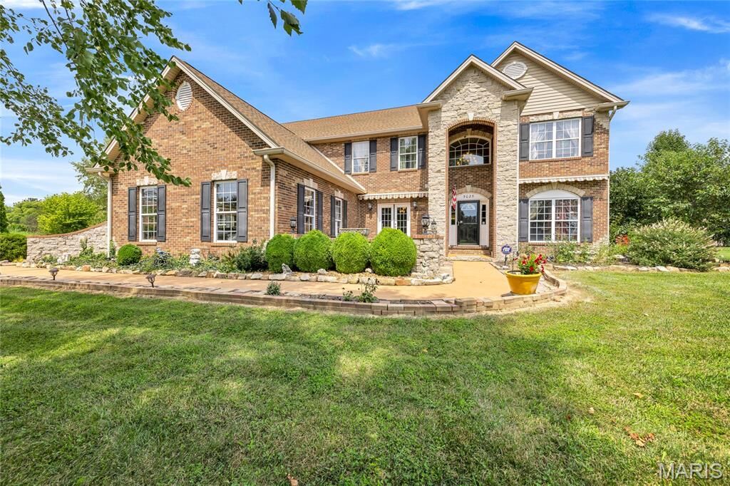 Property Photo: 5025 Edinburg Court IL 62236