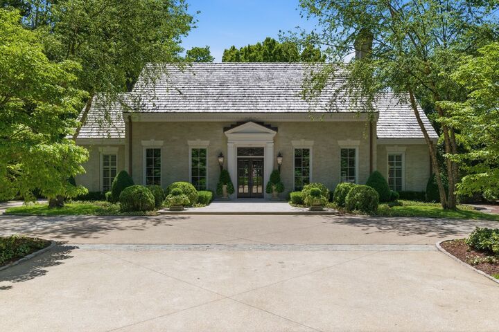 Property Photo:  3701 Woodlawn Dr  TN 37215 