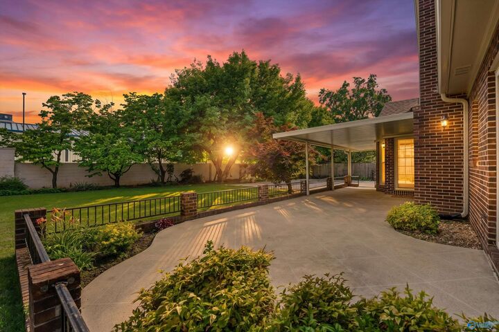 Property Photo: 103 Heritage Way SW AL 35802