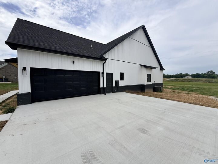 Property Photo:  248 Old Vaughn Bridge Road  AL 35640 