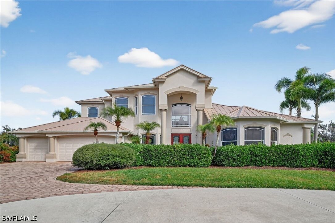 Property Photo:  1964 Rialto Way  FL 33920 