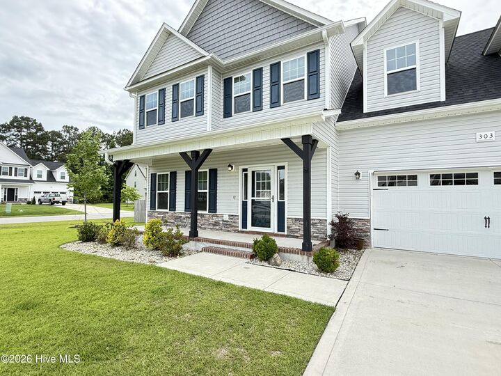 Property Photo:  303 Breezeway Drive  NC 28460 