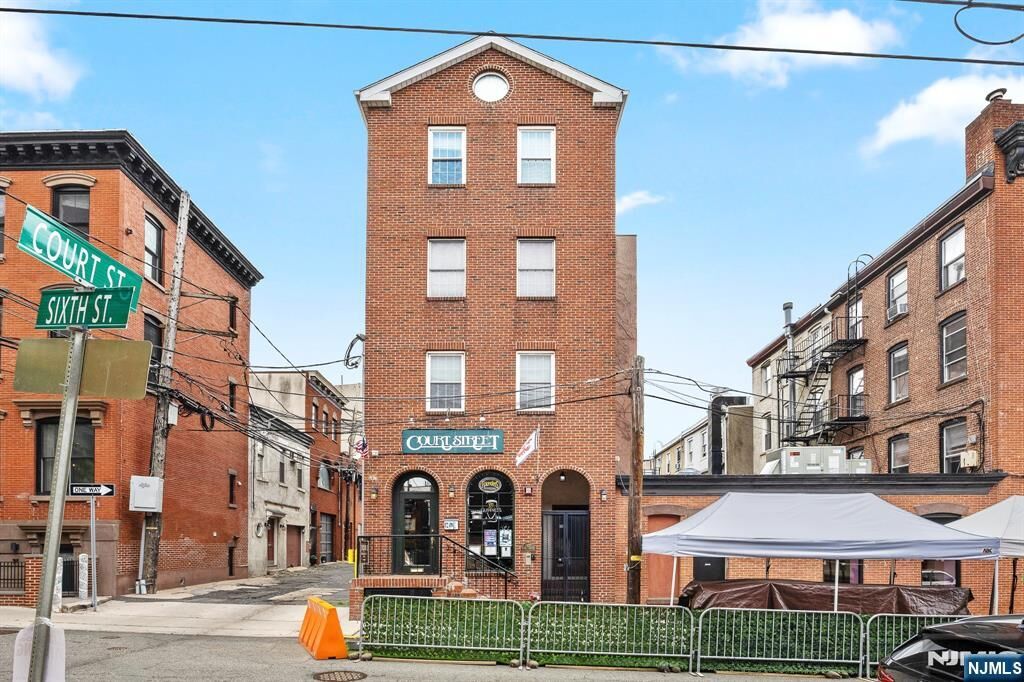 Property Photo:  61 6th Street 1  NJ 07030 