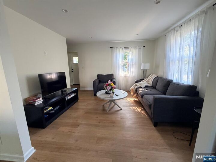Property Photo:  27 Fern Avenue  NJ 07628 