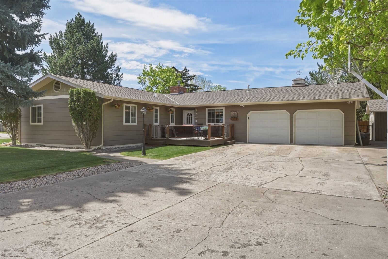 Property Photo:  1740 Arlington Drive  MT 59801 