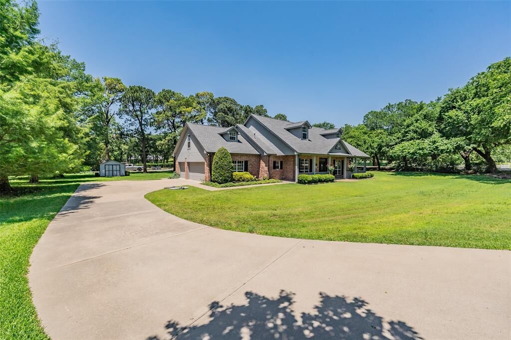 Property Photo:  1200 Mount Gilead Road  TX 76262 