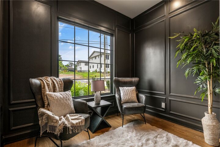 Property Photo:  1033 NW A Street  AR 72712 