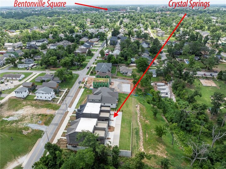 Property Photo: 1033 NW A Street AR 72712