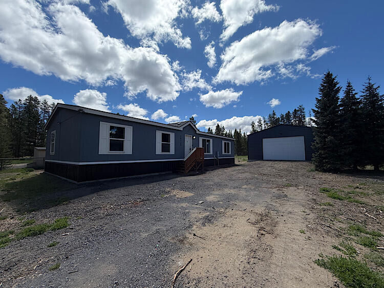 Property Photo:  16125 Hawks Lair Road  OR 97739 