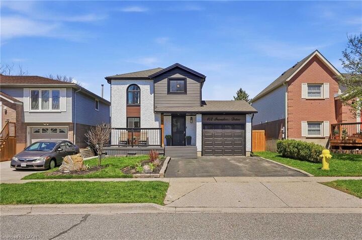 Property Photo:  102 Ironstone Drive  ON N1P 1A4 