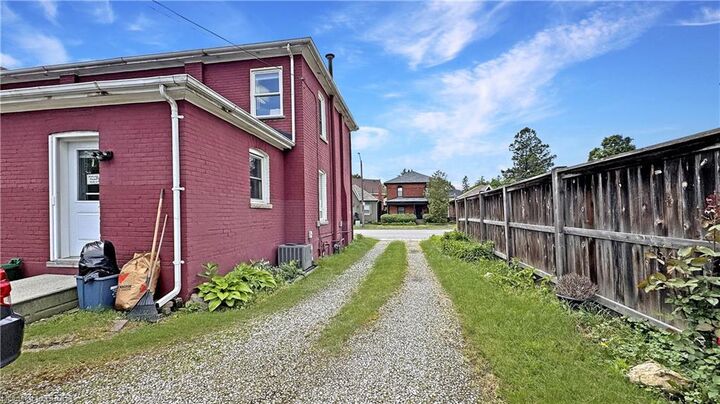 Property Photo: 273-275 Brant Avenue ON N3T 3J6