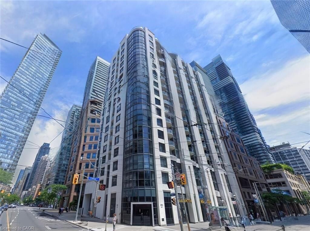Property Photo: 801 Bay Street 709 ON M5S 1Y9