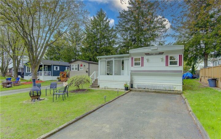 Property Photo: 580 Beaver Creek Road 3 ON N2J 3Z4