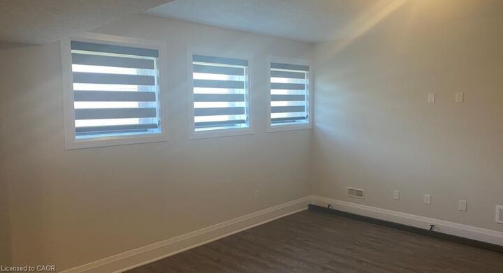 Property Photo: 38 Falconridge Drive #Lower ON N2K 0G1