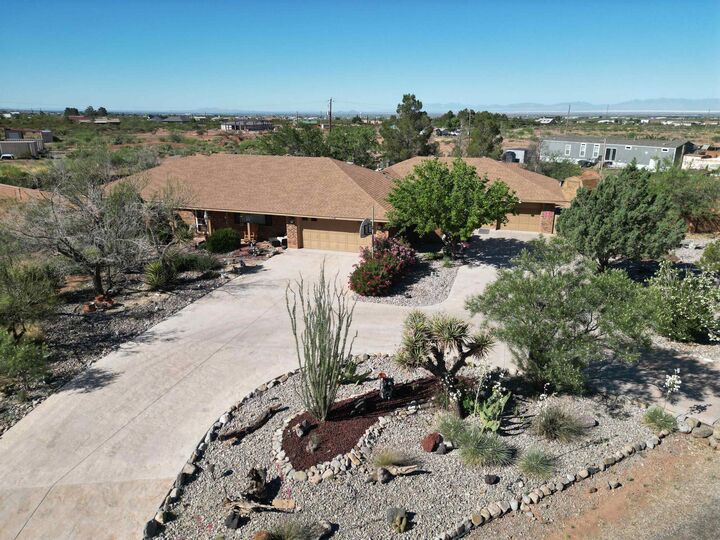 Property Photo:  38 Calle Cadena  NM 88337 
