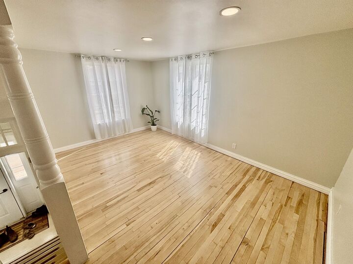 Property Photo: 403 Queen Street PE C1A 4E2