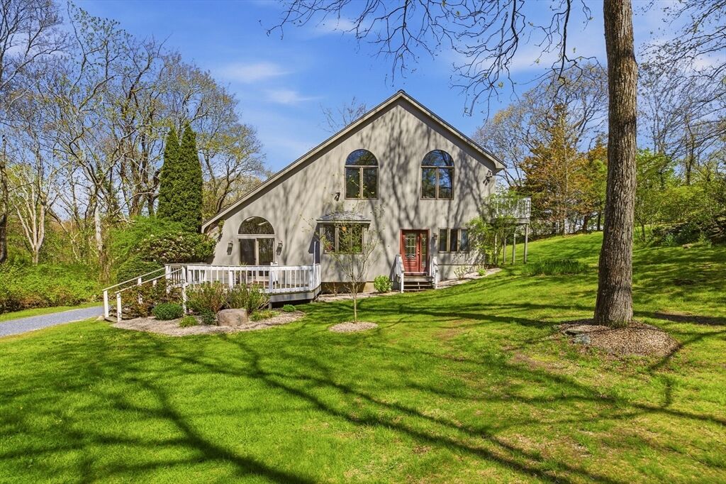 Property Photo:  81 Seapowet Ave  RI 02878 