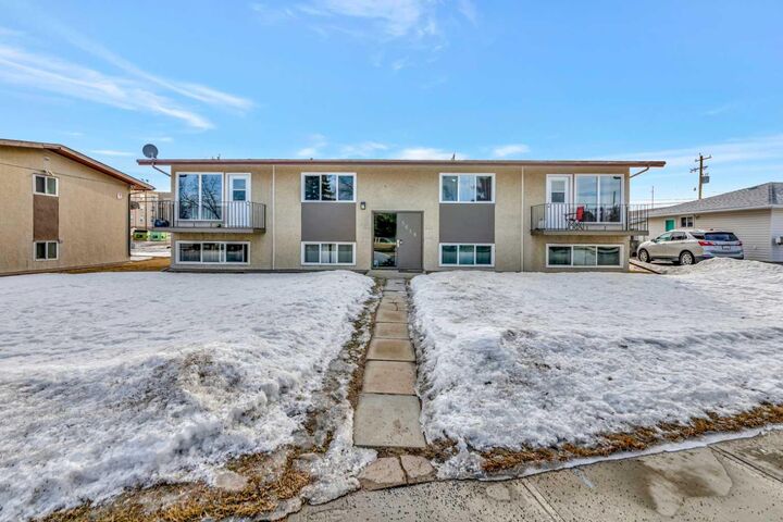 Property Photo:  5619 46 Street  AB T9V 0E6 