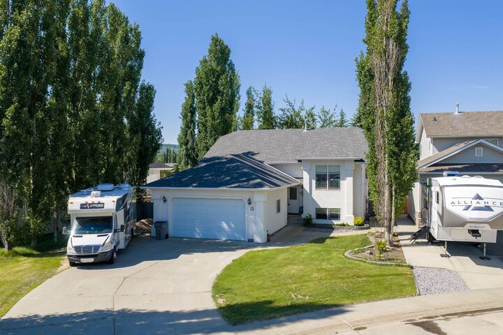 1 Park Close — photo 1