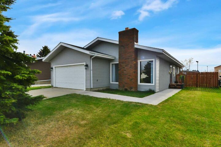 Property Photo:  112 Barrett Drive  AB T4R 1J3 