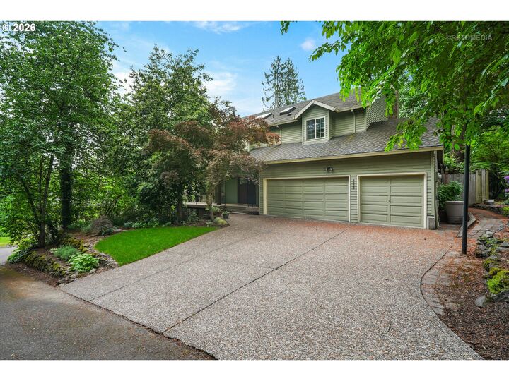 Property Photo:  6523 SW Moonshadow Ct  OR 97223 