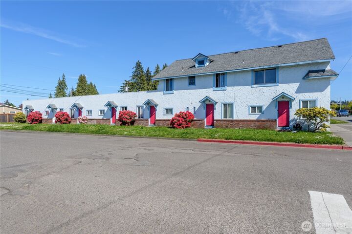 Property Photo:  201 E Liberty Street  WA 98362 