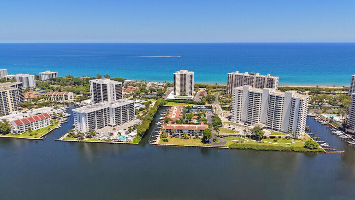 Property Photo:  4501 N Ocean Boulevard Th-04  FL 33431 