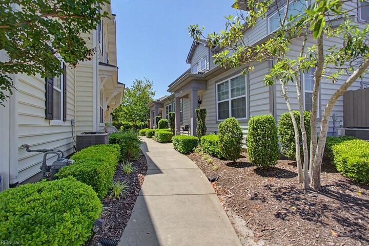 Property Photo:  4464 Turnworth Arch  VA 23456 