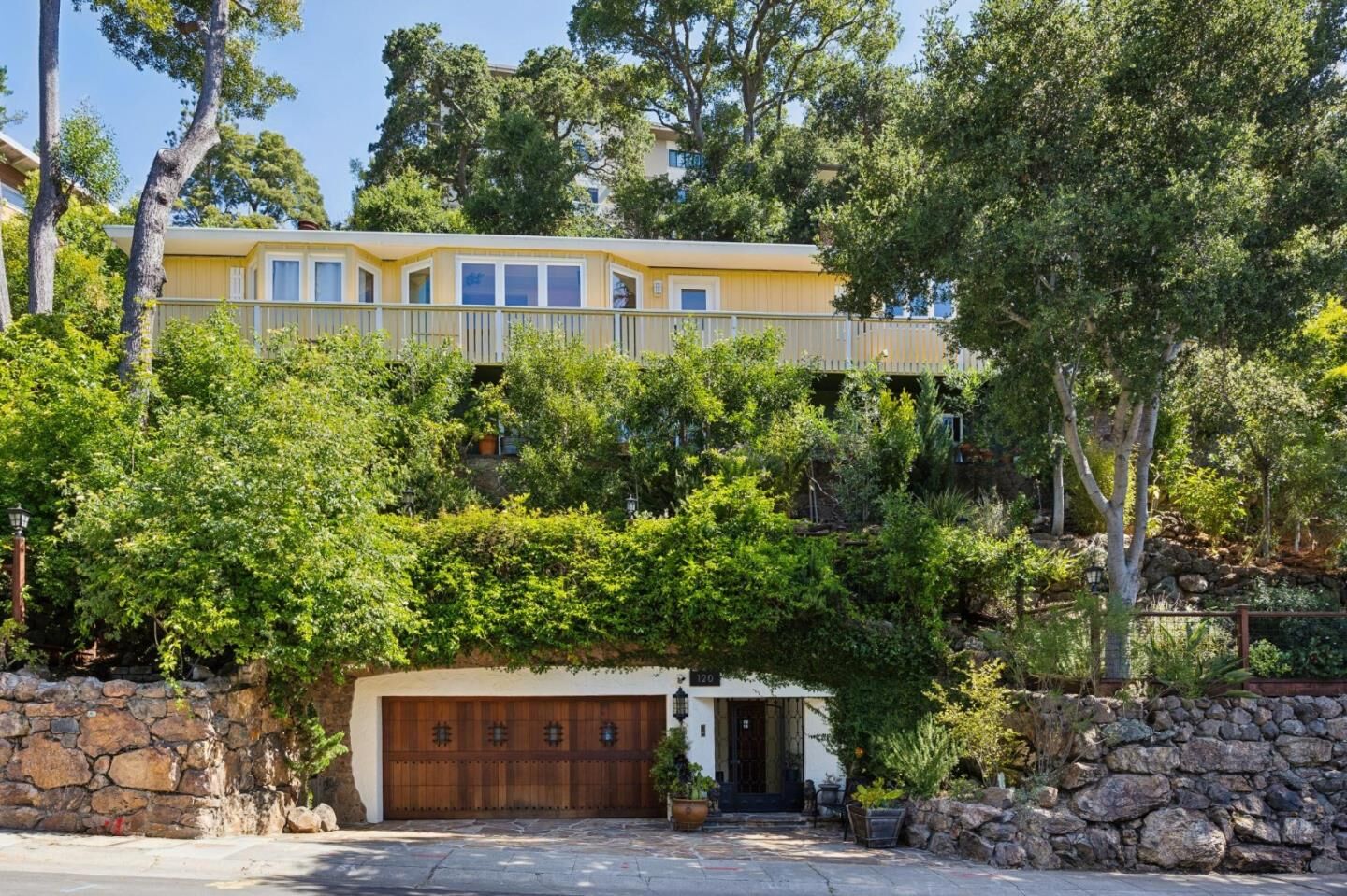 Property Photo:  120 Gramercy Drive  CA 94402 