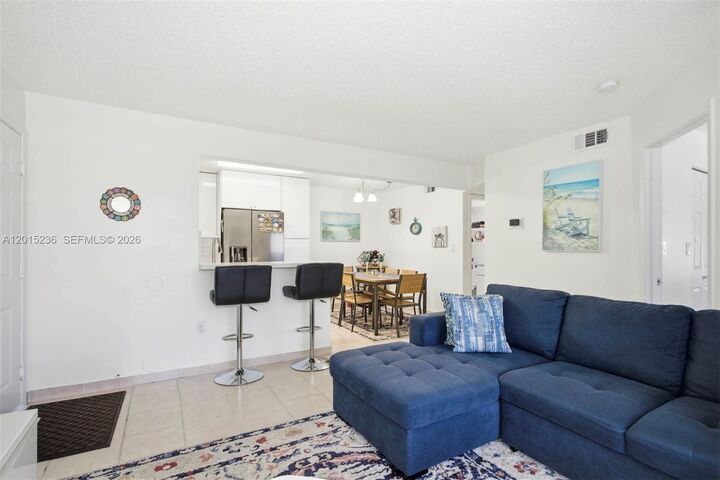 Property Photo:  400 Palm Cir W 102  FL 33025 