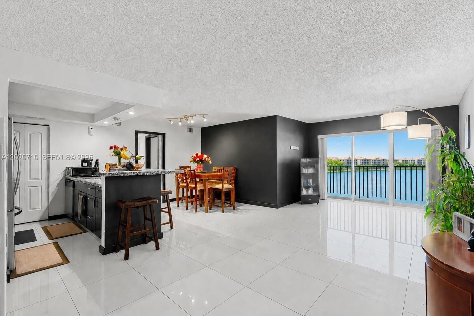 Property Photo:  15430 SW 82nd Ln 622  FL 33193 