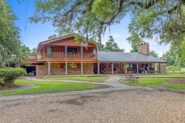 Property Photo:  4490 Choupique Road  LA 70665 