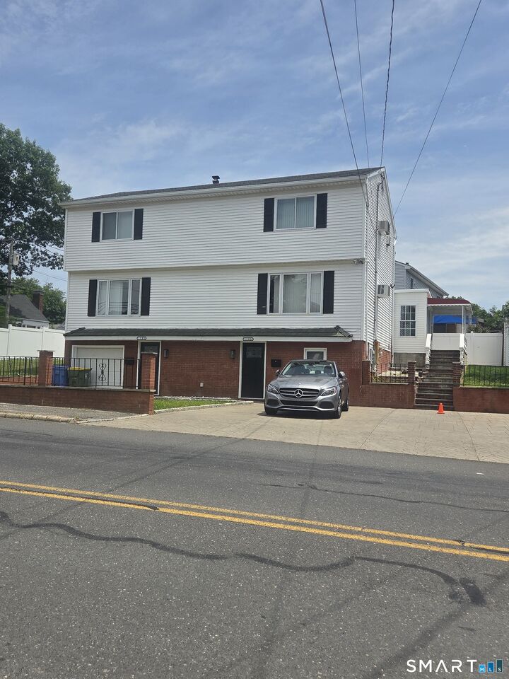 Property Photo: 1101 Highland Avenue CT 06708