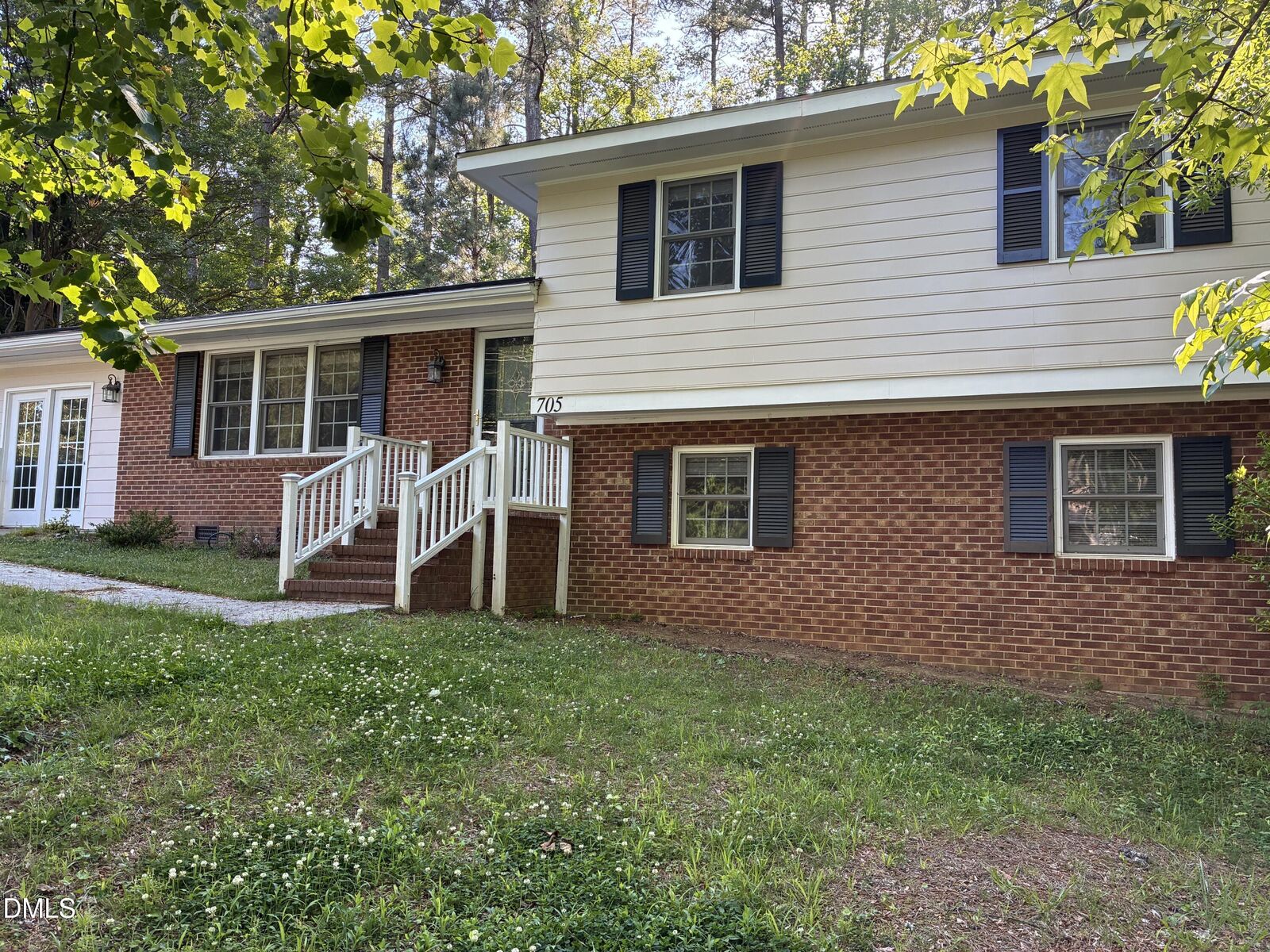 Property Photo:  705 Northampton Drive  NC 27513 