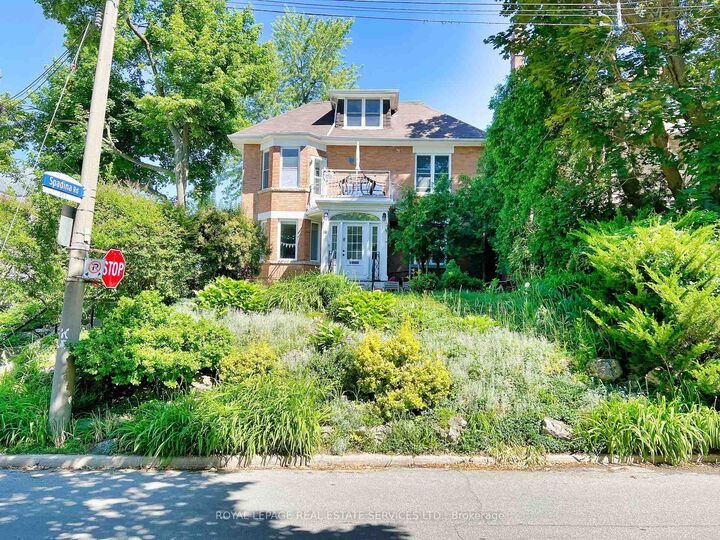 Property Photo: 18 Shorncliffe Avenue ON M4V 1T1