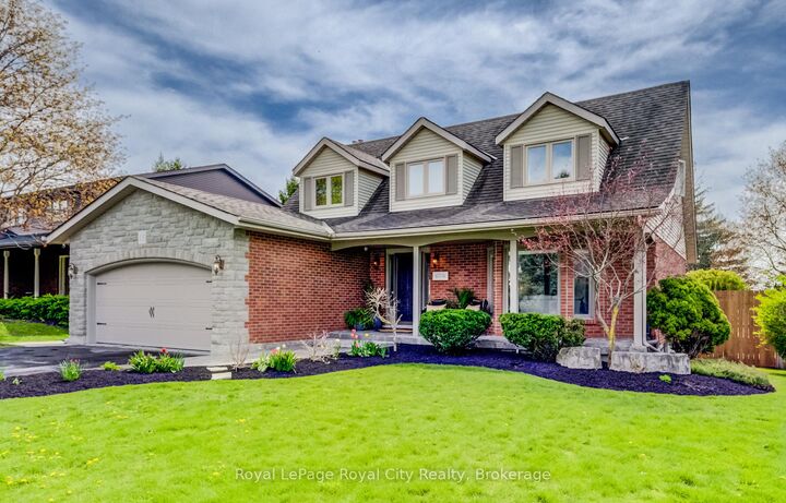 15 Joann Crescent — photo 1