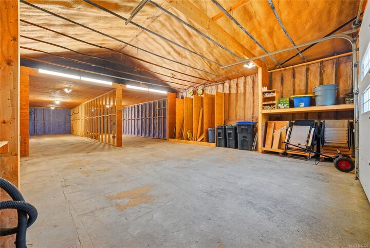 Property Photo: 1935 Waring Rd BC V9X 1V1
