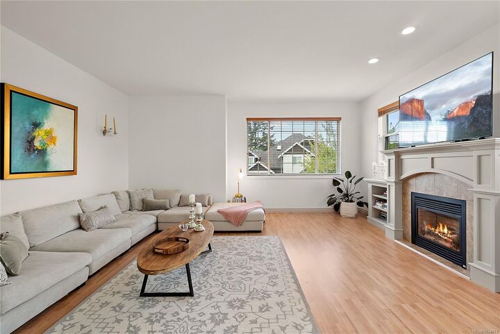 Property Photo: 1260 Rockhampton Close BC V9B 6X4