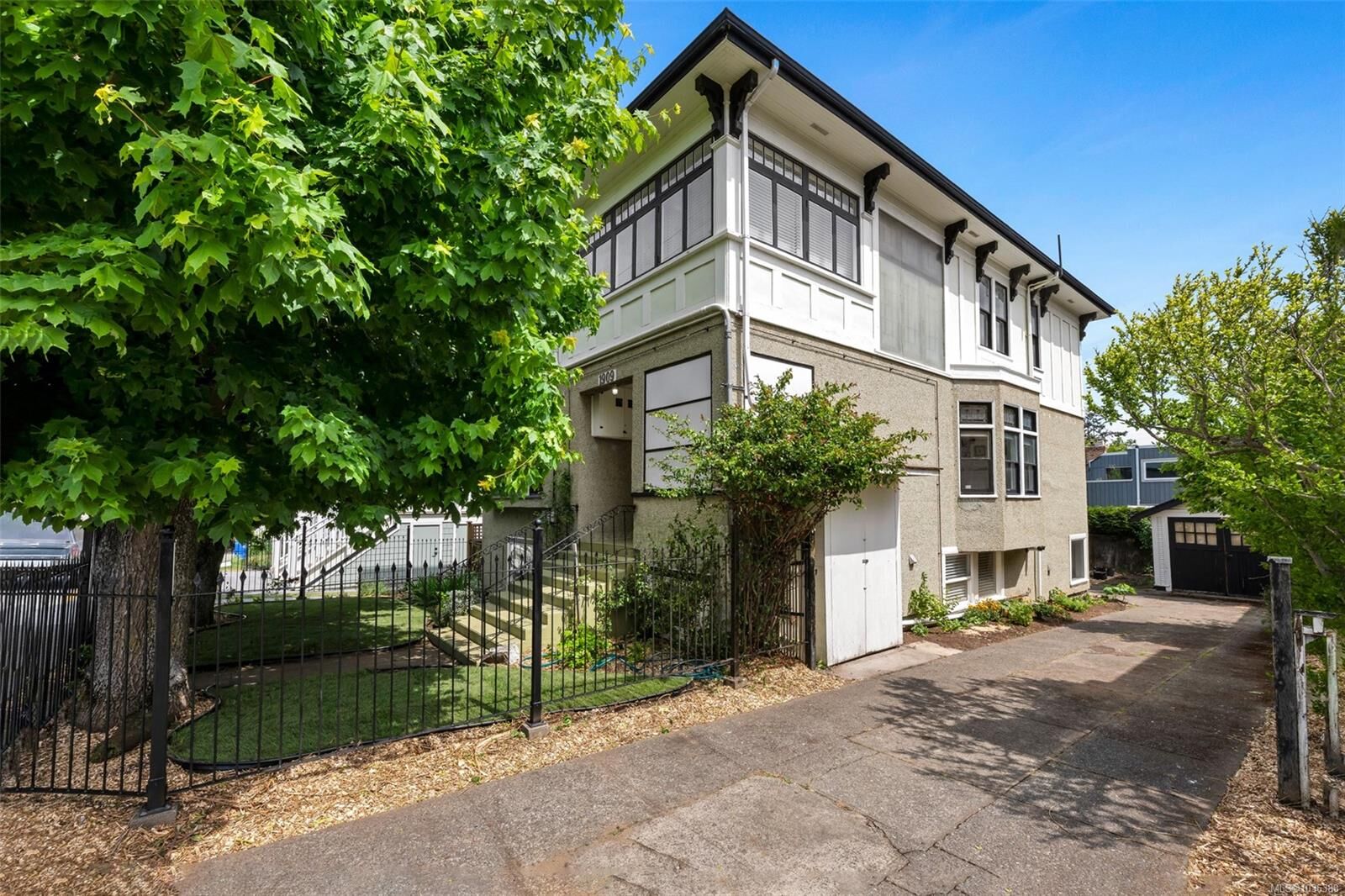 Property Photo:  1909 Fernwood Rd  BC V8T 2Y6 