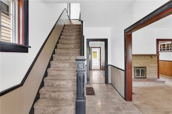 Property Photo:  2355 E Beckert Ave  PA 15212 