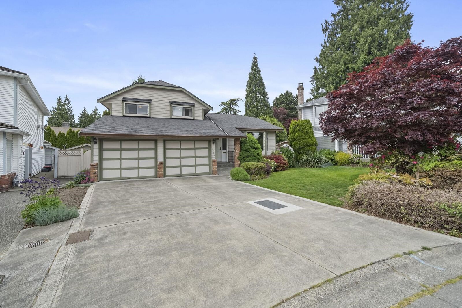 Property Photo:  11959 Cottonwood Place  BC V4E 3K3 