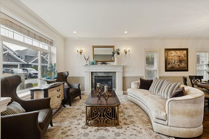 Property Photo: 5863 Cove Link Road BC V4K 5G8