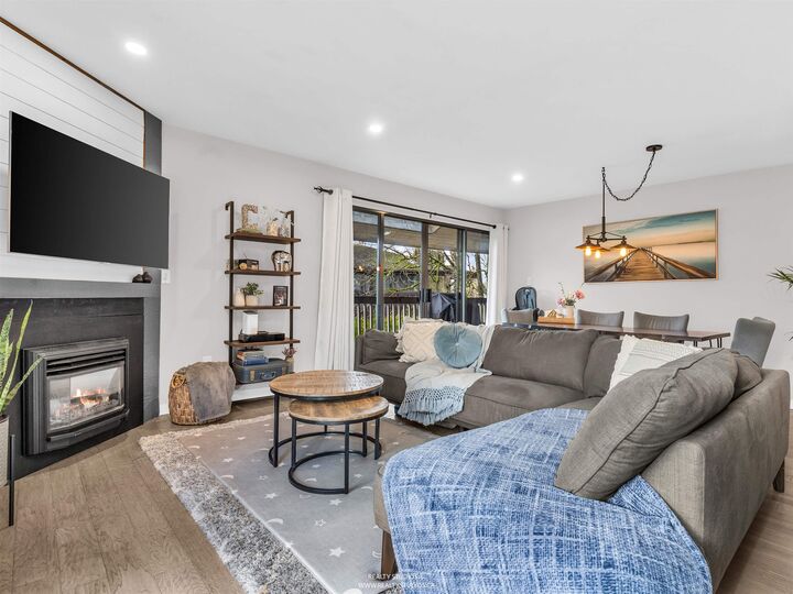 Property Photo:  708 Eighth Avenue 303  BC V3M 2R3 